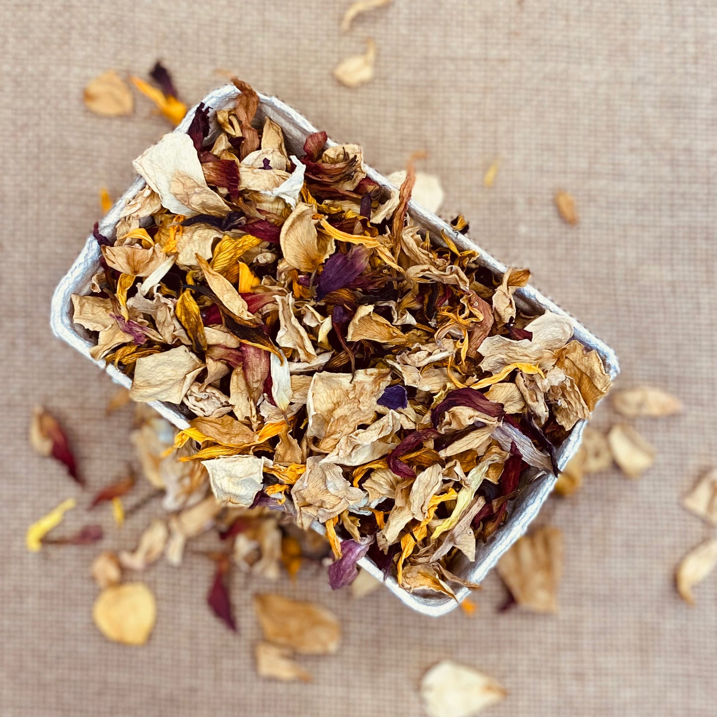 Natural confetti mix