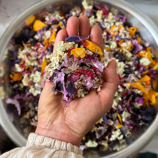 Natural confetti mix